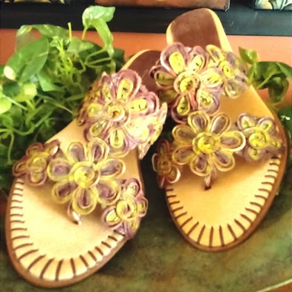 NWOT✨PIKOLINOS LEATHER FLOWER SANDALS